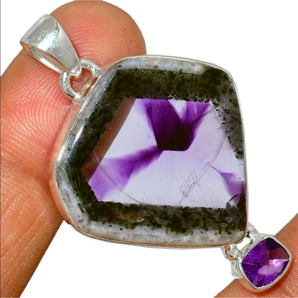 Jewelry - Super 23 ✨Charged Amethyst Sterling silver pendant